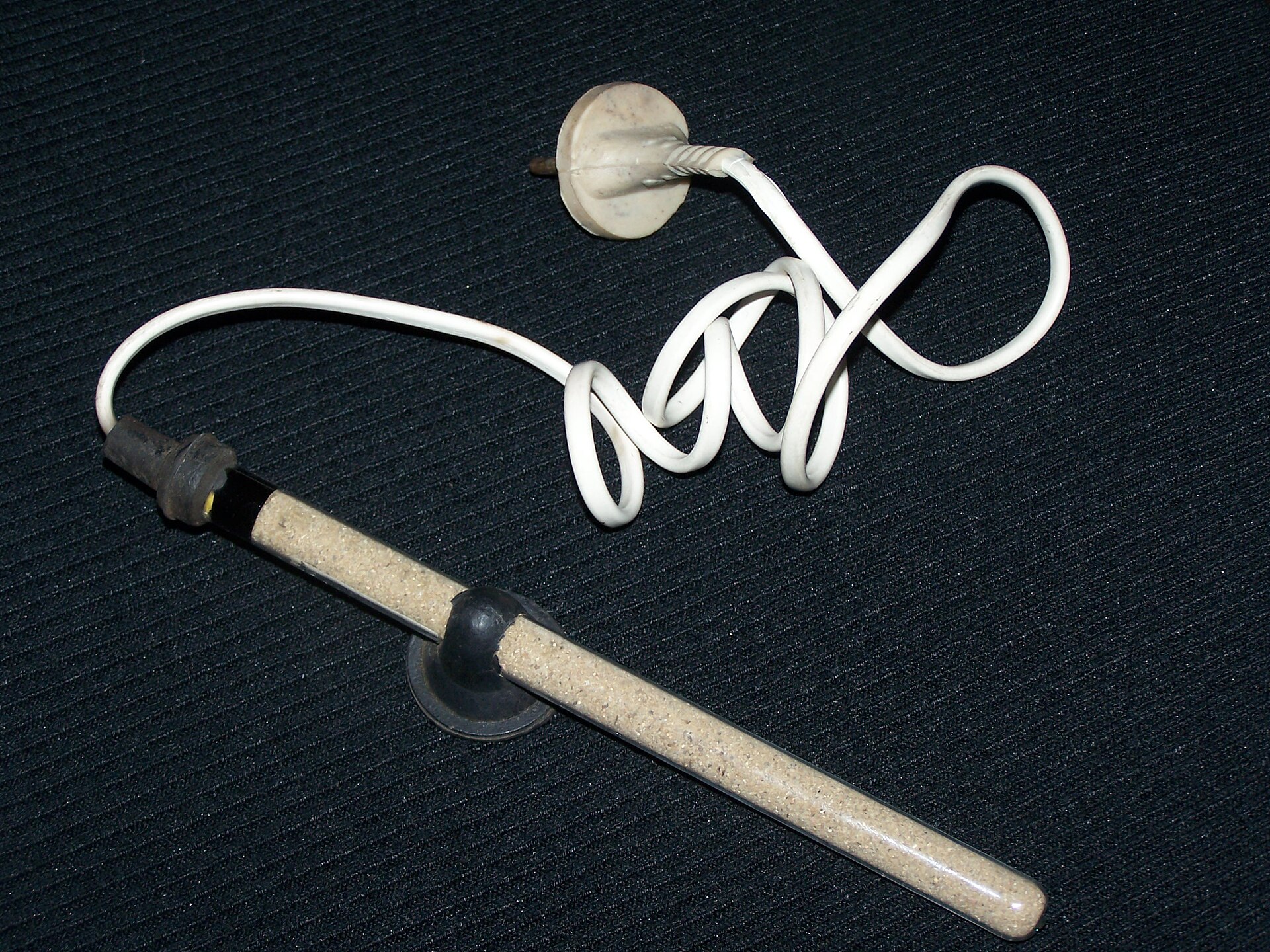 Immersion aquarium heater